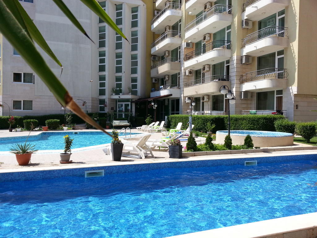 Menada Sea Regal Apartments 써니비치 외부 사진