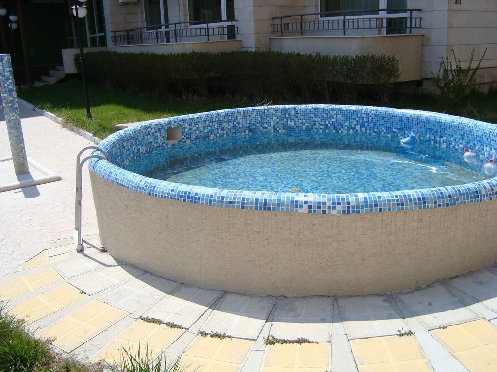 Menada Sea Regal Apartments 써니비치 외부 사진