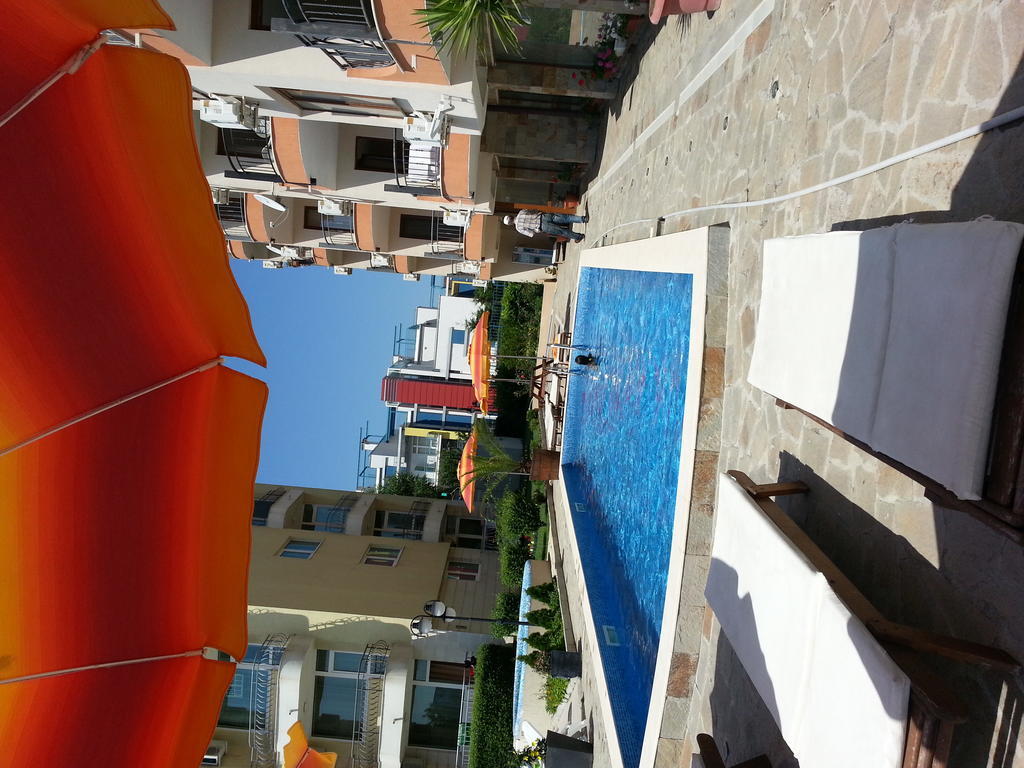 Menada Sea Regal Apartments 써니비치 외부 사진