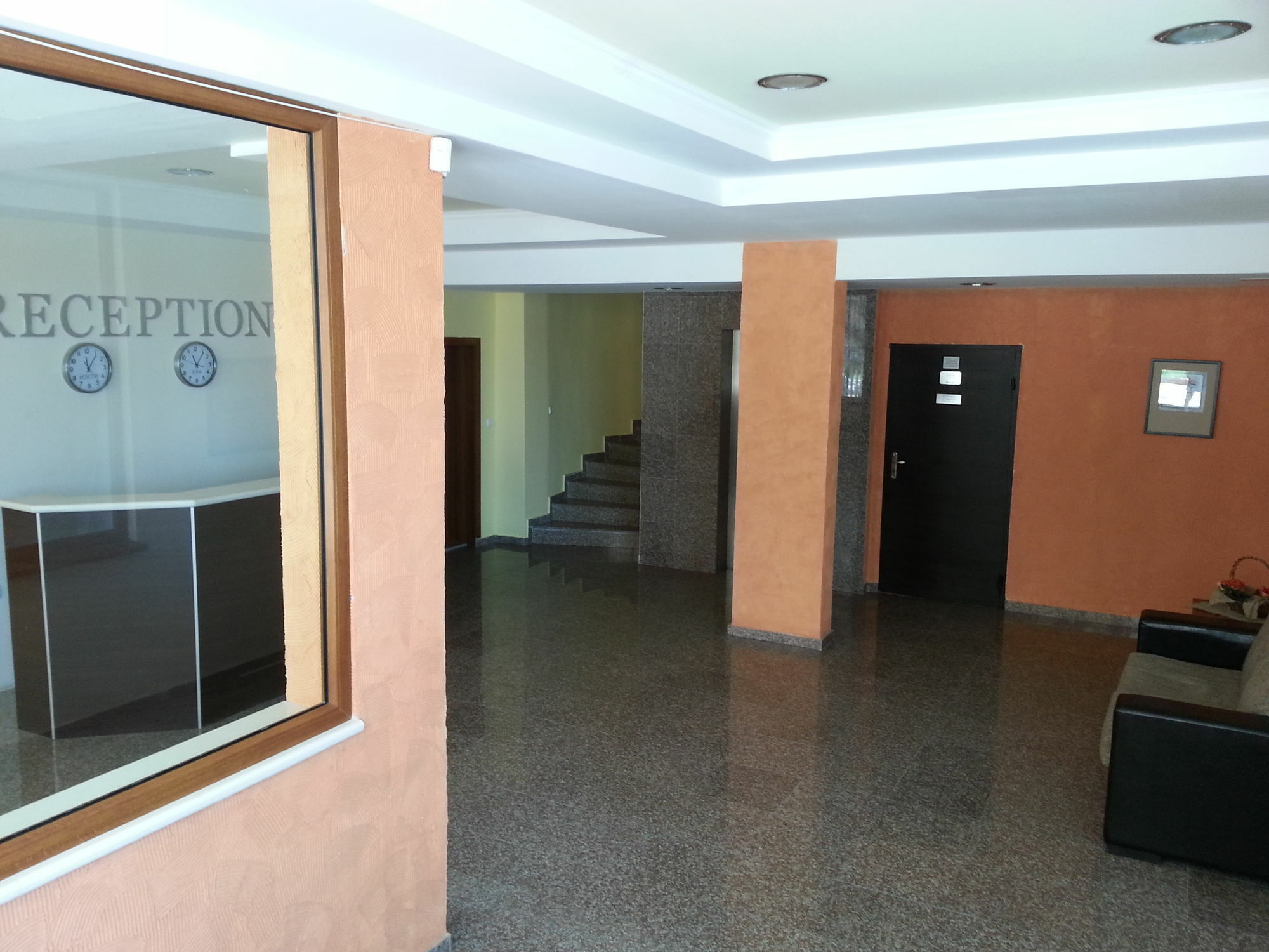 Menada Sea Regal Apartments 써니비치 외부 사진